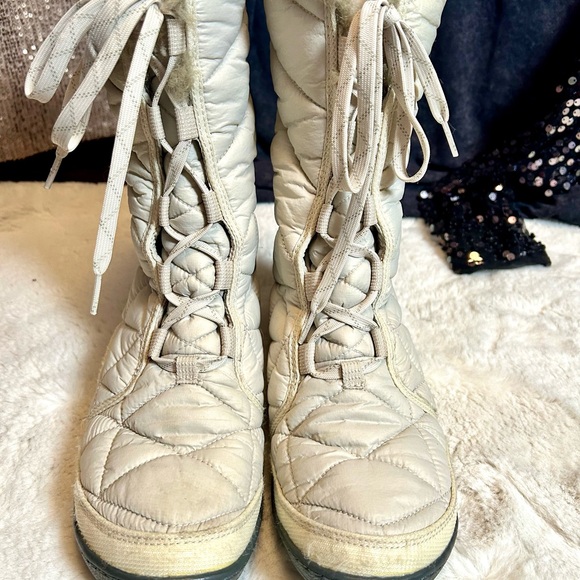 White Quilted Waterproof Winter Tall Boots Lace Up Fur Trim - Picture 3 of 14